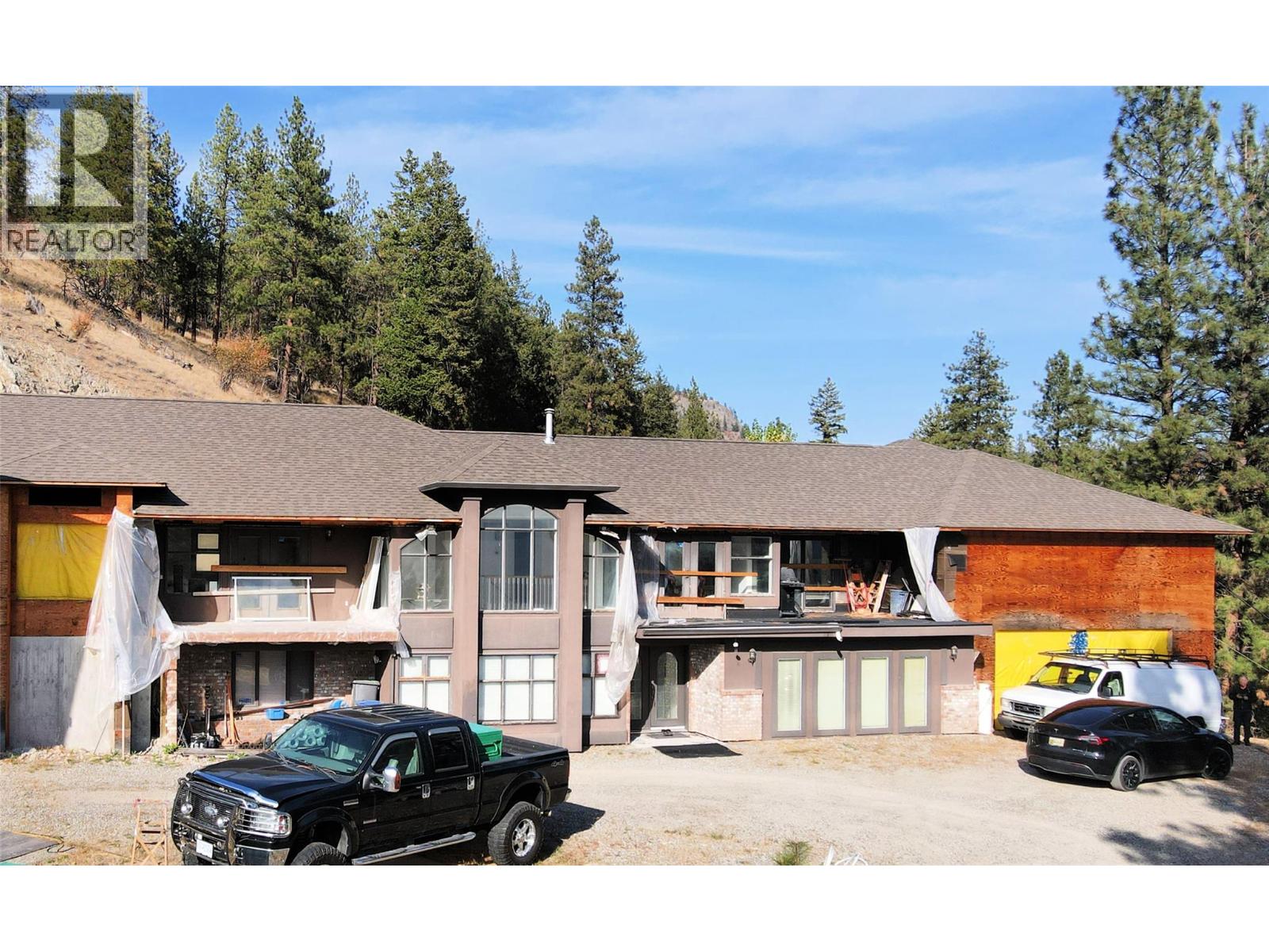  5621 Harrington Court, Peachland