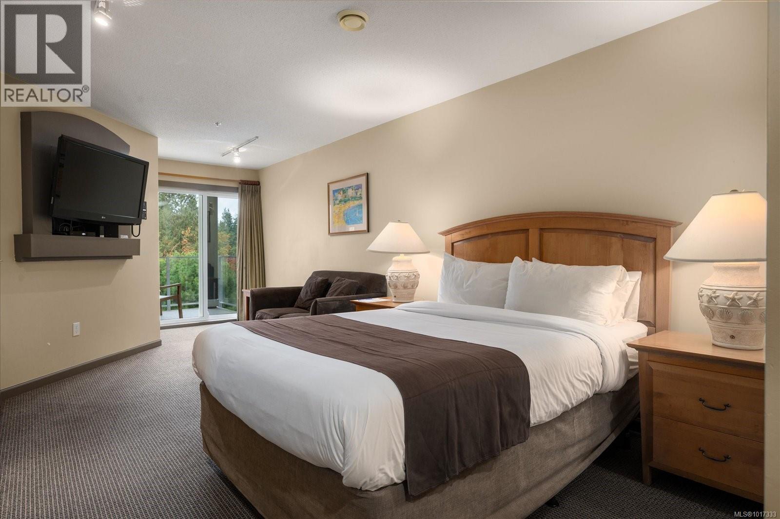 720 1600 Stroulger Rd, Nanoose Bay