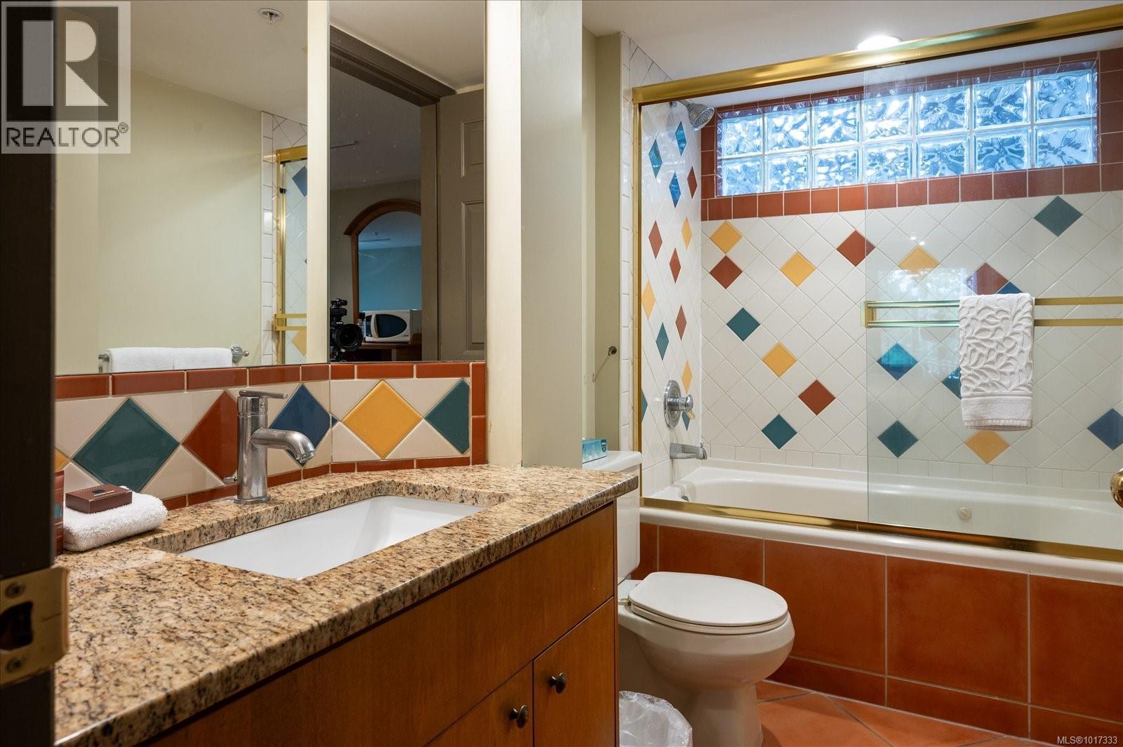 720 1600 Stroulger Rd, Nanoose Bay