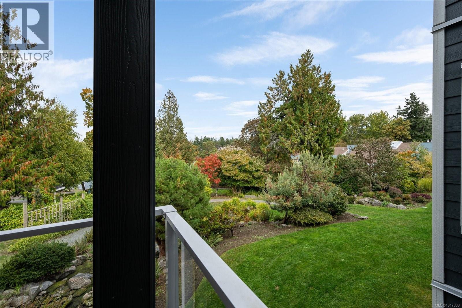 720 1600 Stroulger Rd, Nanoose Bay