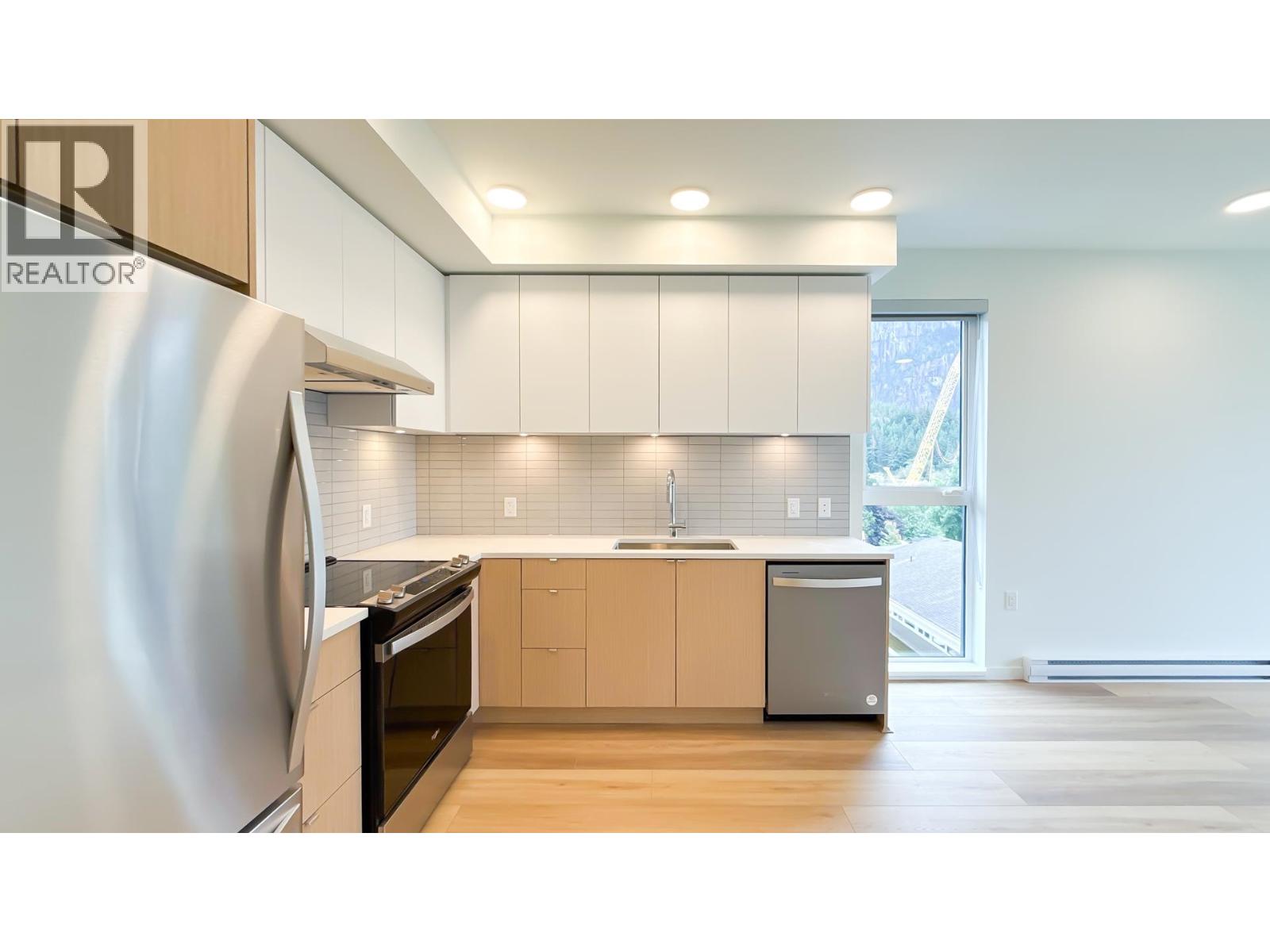 508 37994 SECOND AVENUE, Squamish