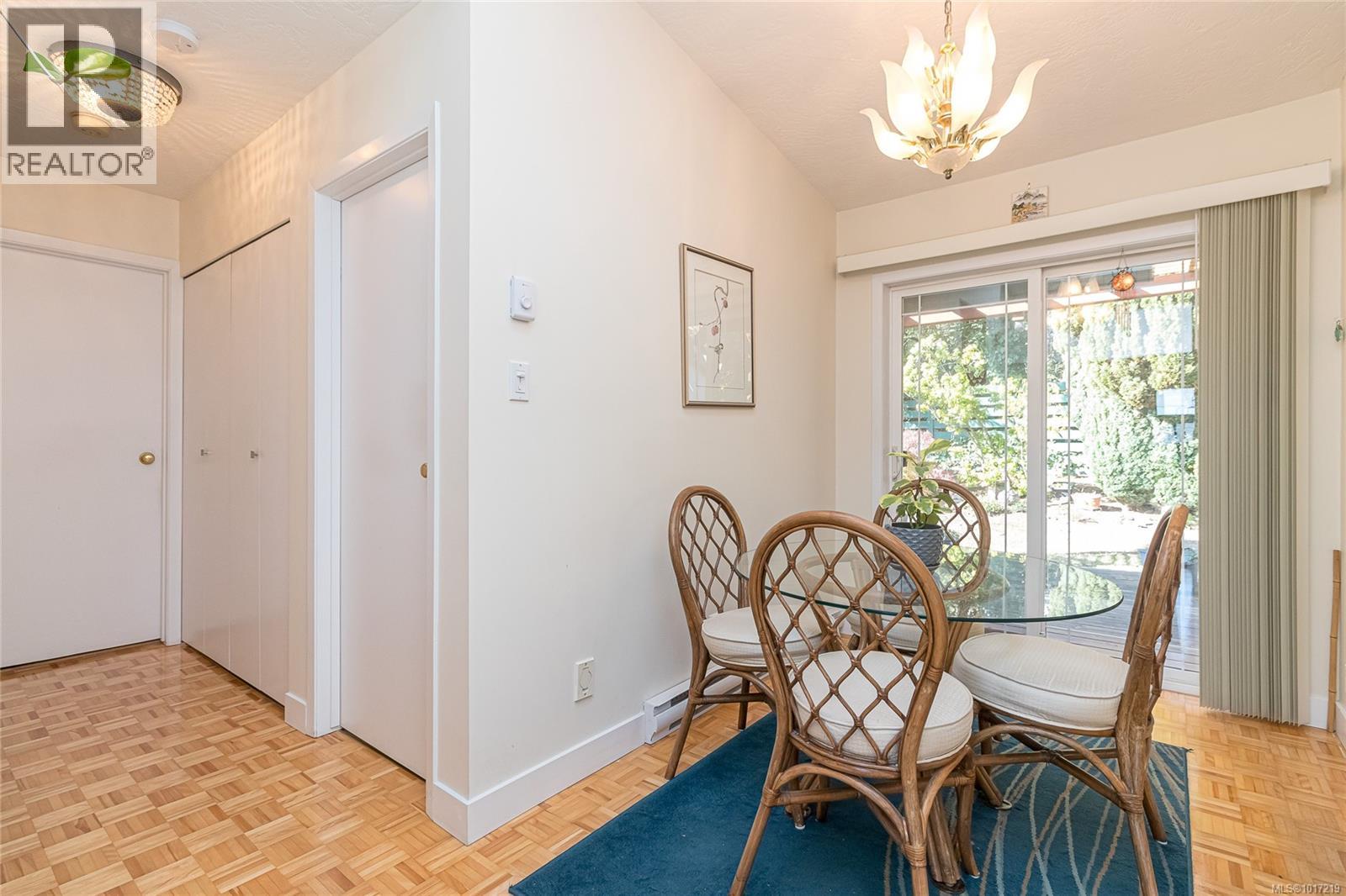 13 4140 Interurban Rd, Saanich