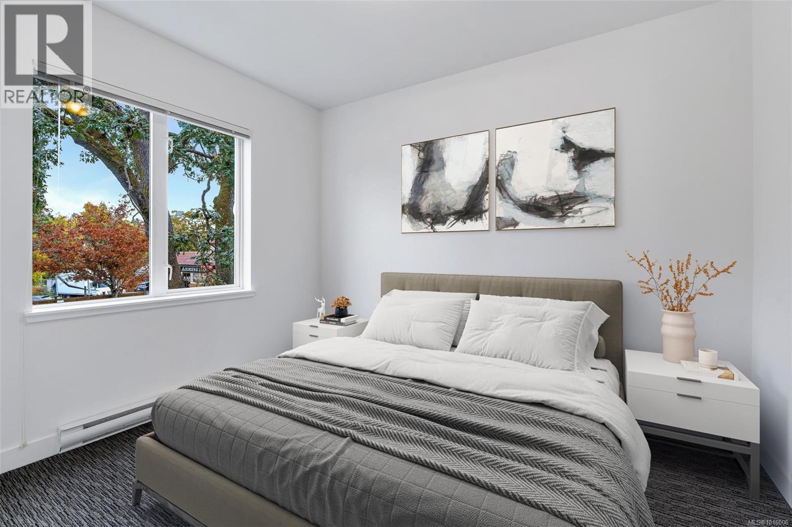 203 4030 Borden Street, Saanich