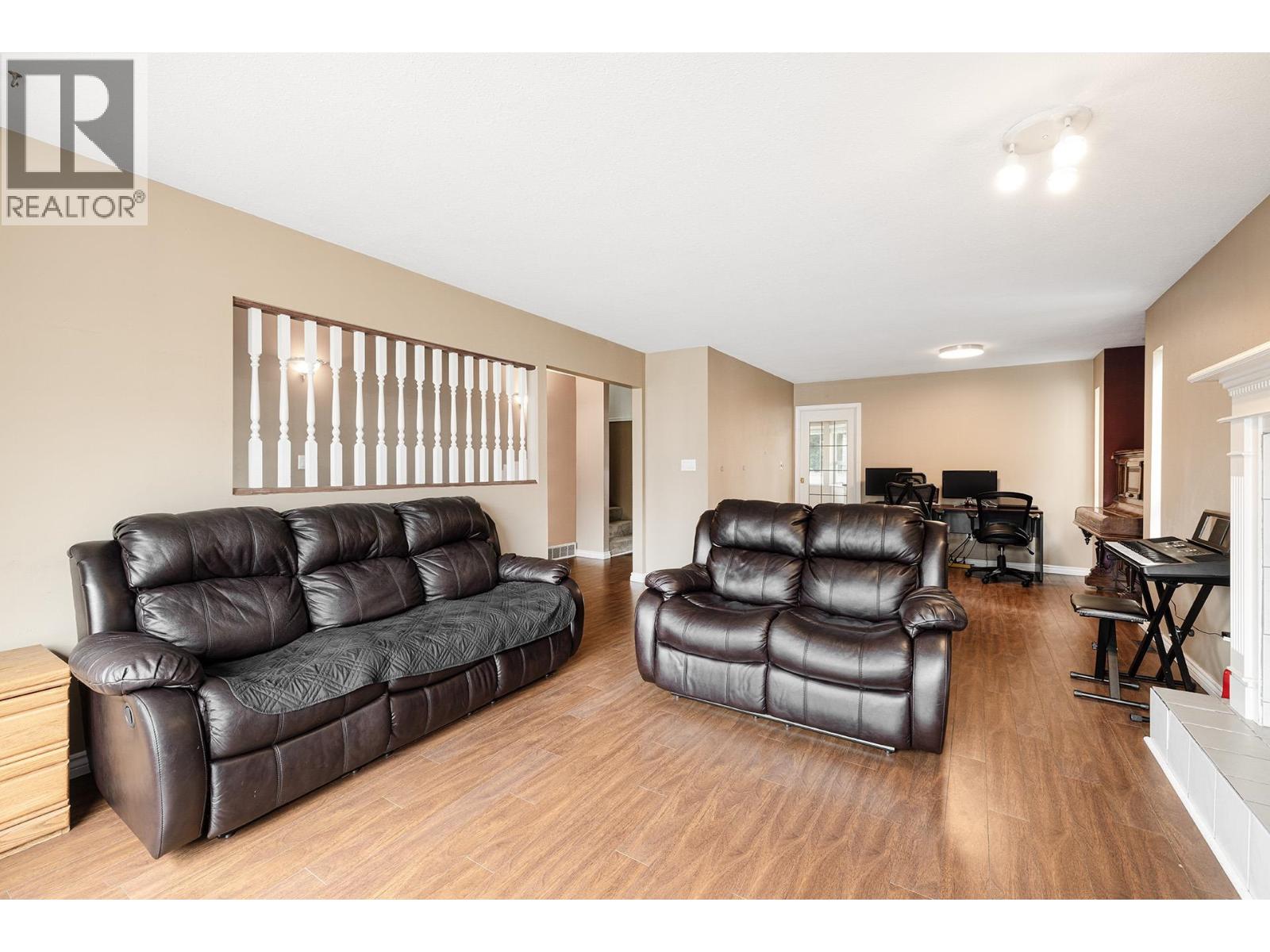 19625 PARK ROAD, Pitt Meadows