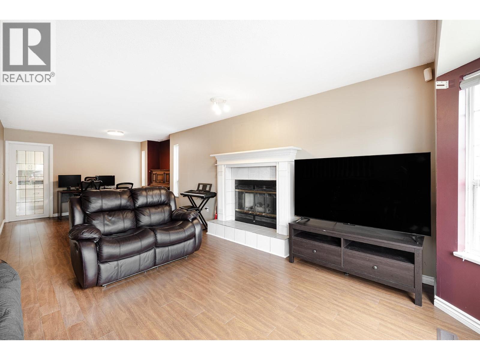 19625 PARK ROAD, Pitt Meadows