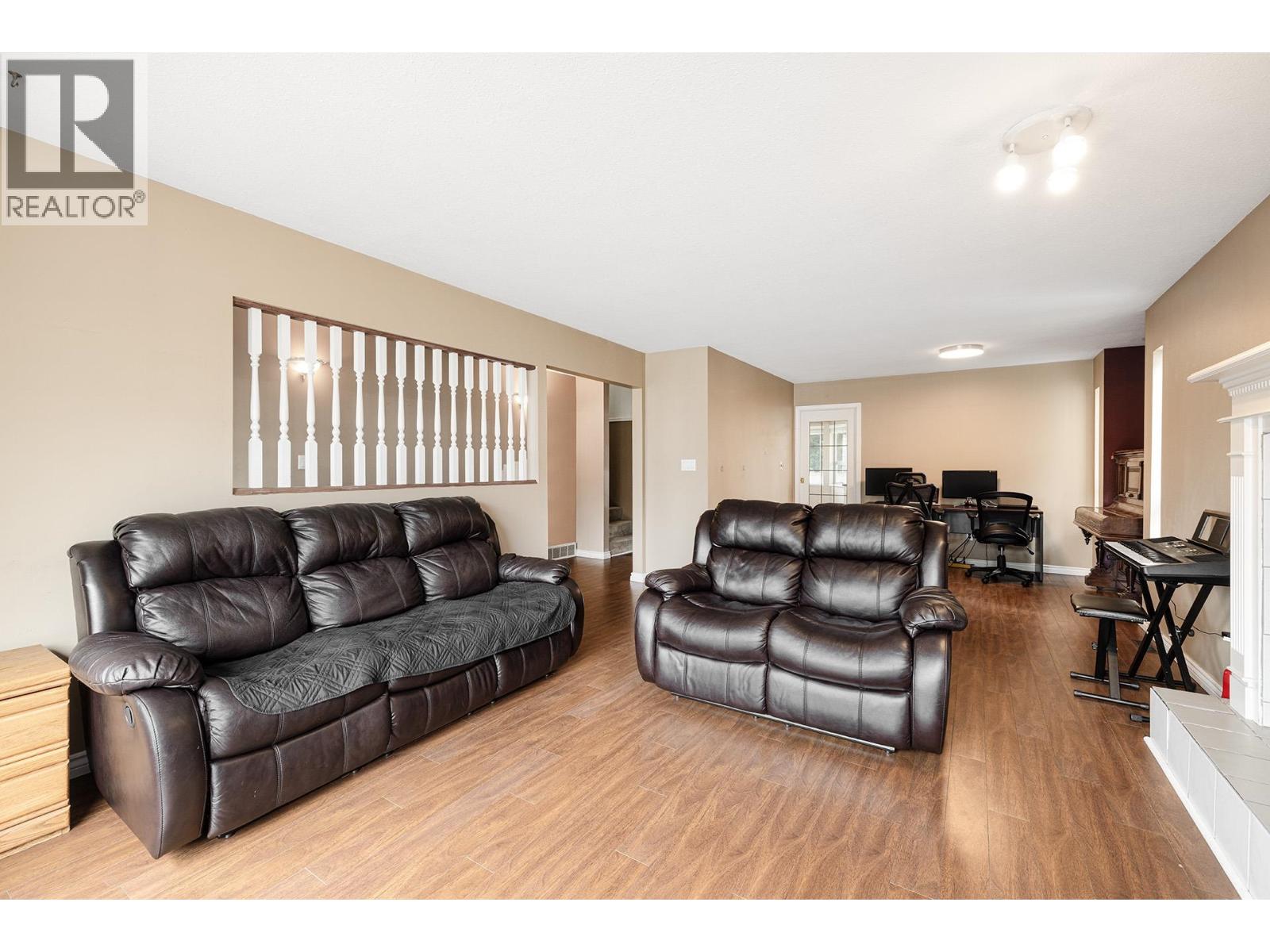 19625 PARK ROAD, Pitt Meadows