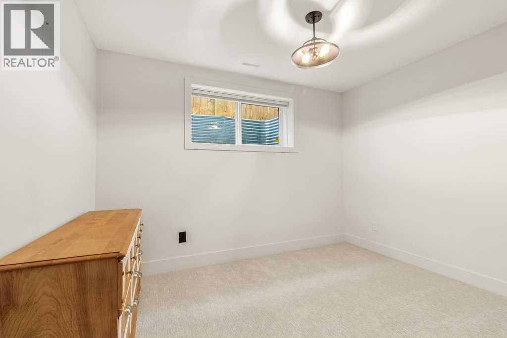 60 Reynolds Road, Sylvan Lake