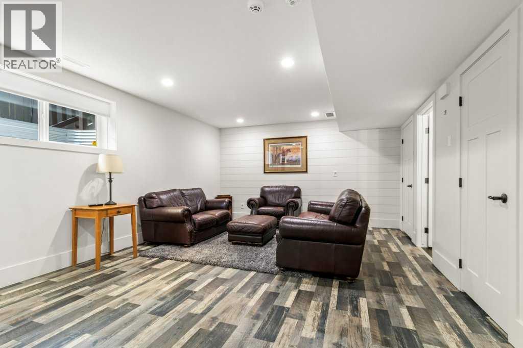60 Reynolds Road, Sylvan Lake