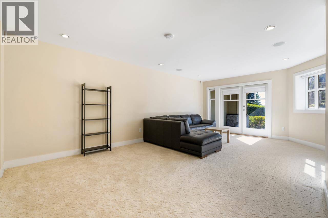 1 2555 SKILIFT ROAD, West Vancouver