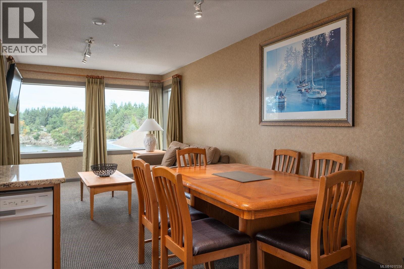 737 1600 Stroulger Rd, Nanoose Bay