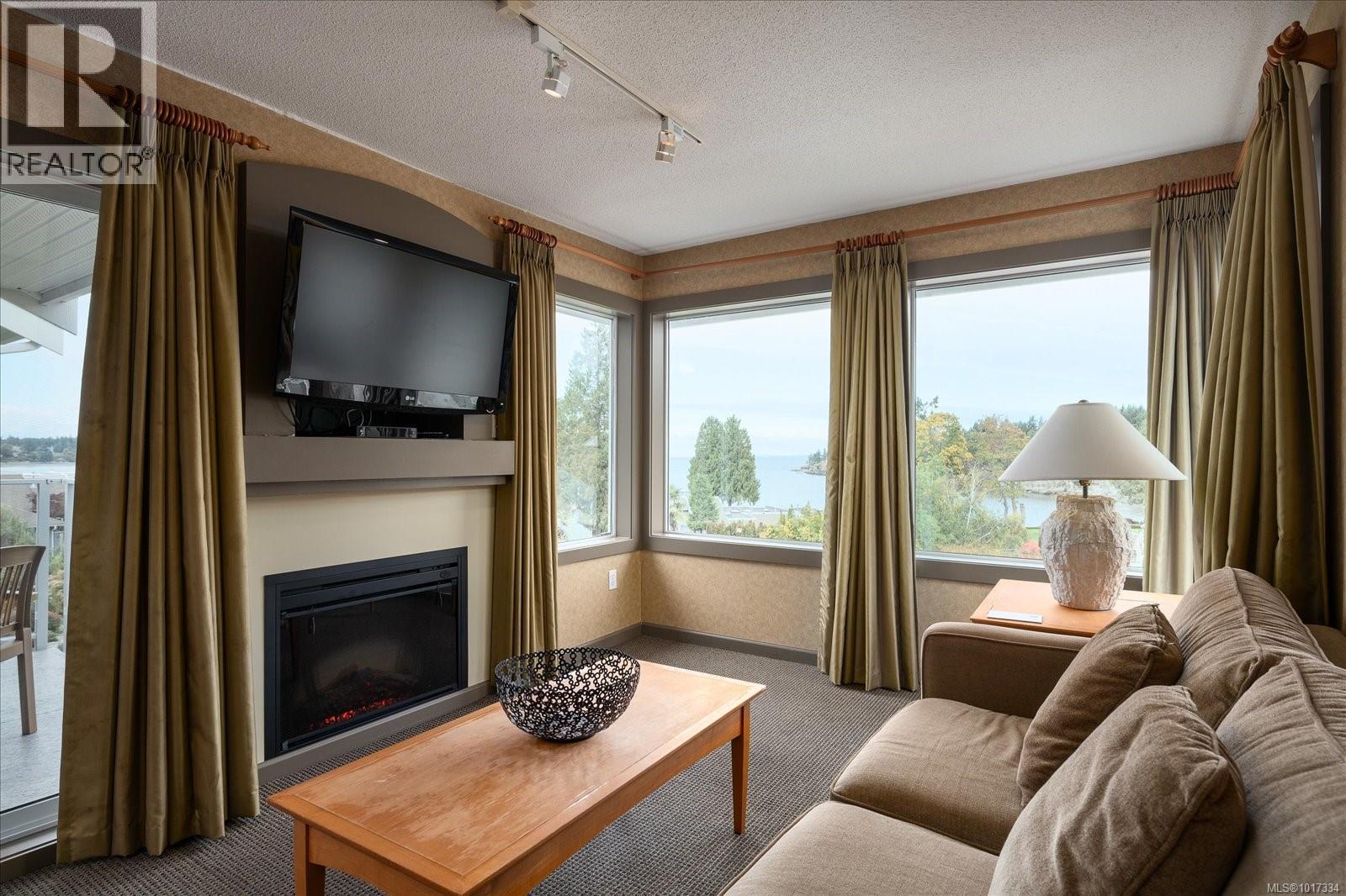 737 1600 Stroulger Rd, Nanoose Bay