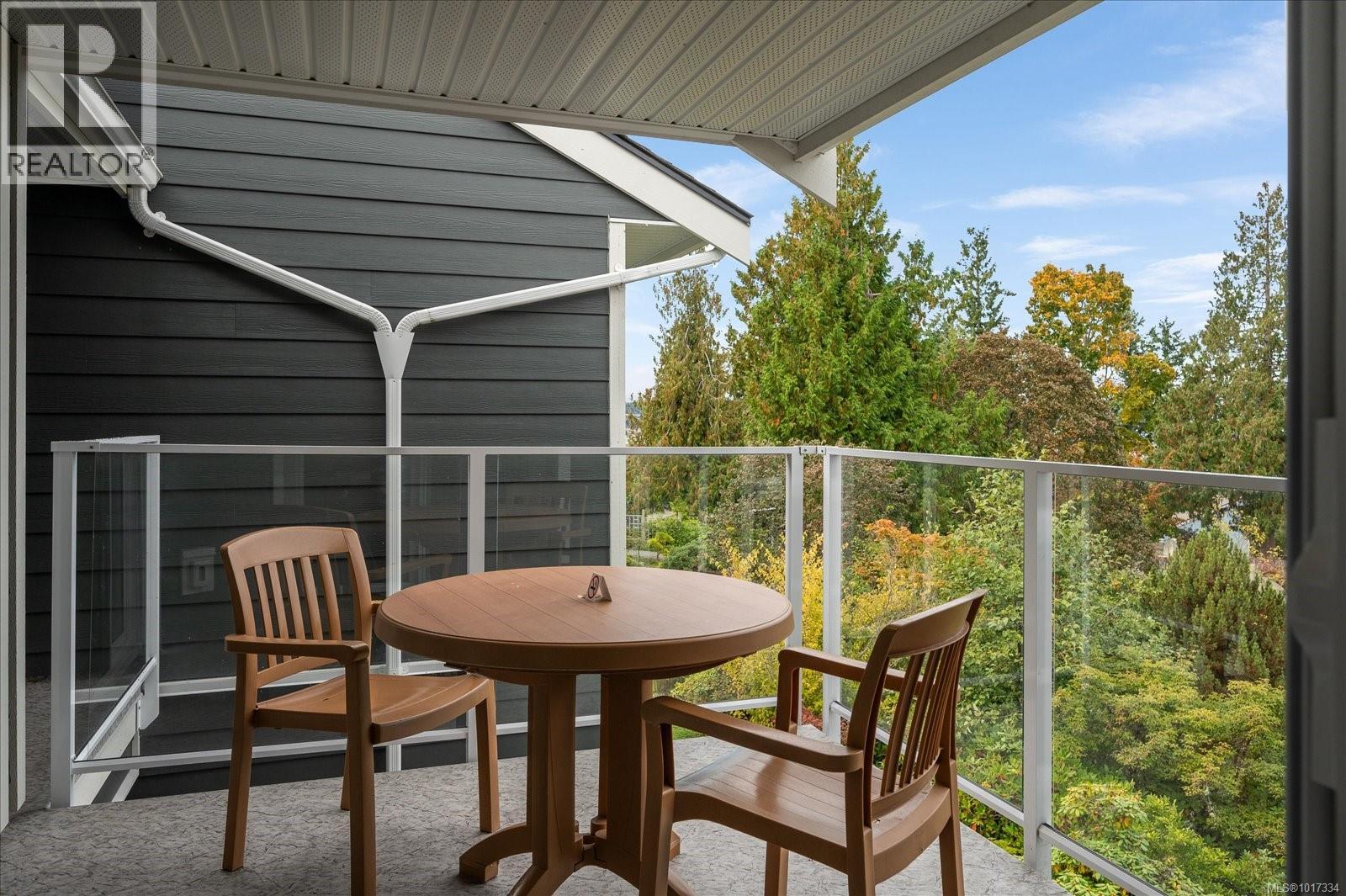 737 1600 Stroulger Rd, Nanoose Bay