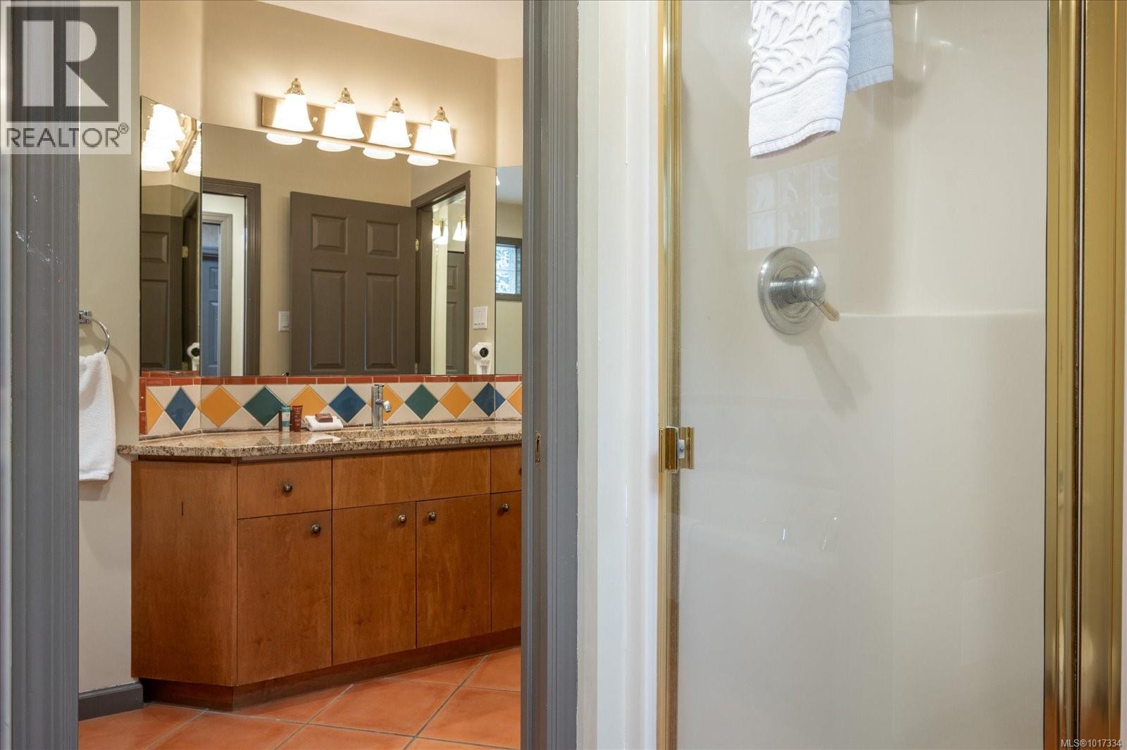 737 1600 Stroulger Rd, Nanoose Bay