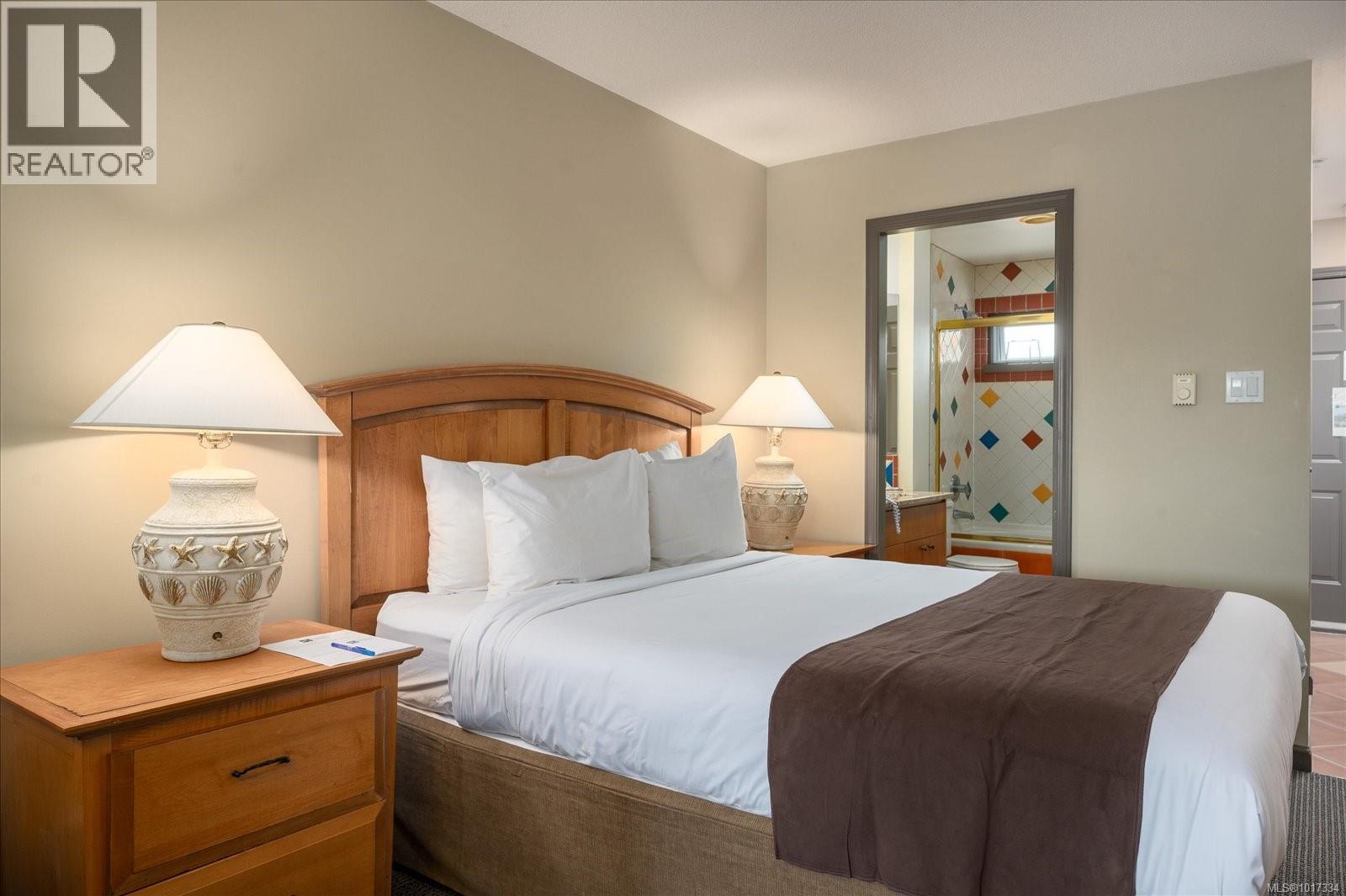 737 1600 Stroulger Rd, Nanoose Bay