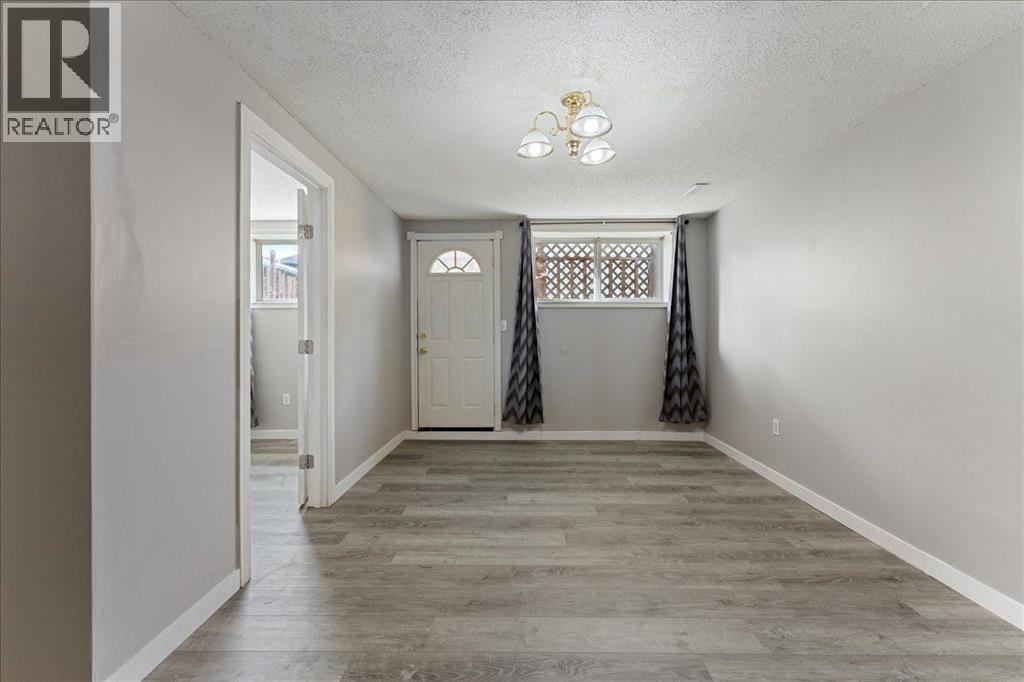 Single Family House 4 Level for Sale in  Martinvalley Place NE Martindale Calgary 