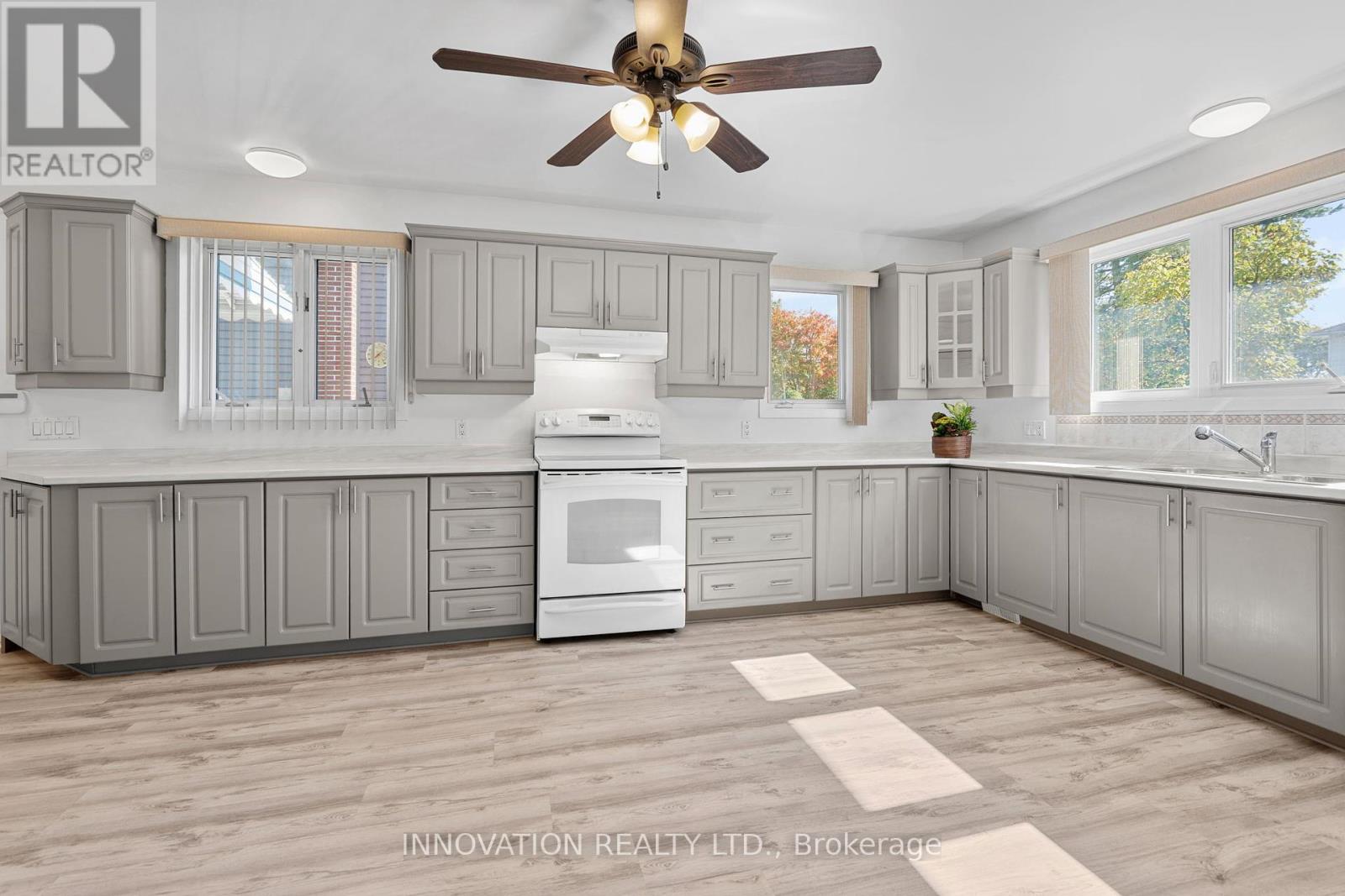 Large eat-in kitchen