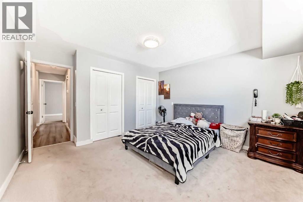Single Family House Bi-level for Sale in  MARTINGLEN Place NE Martindale Calgary 