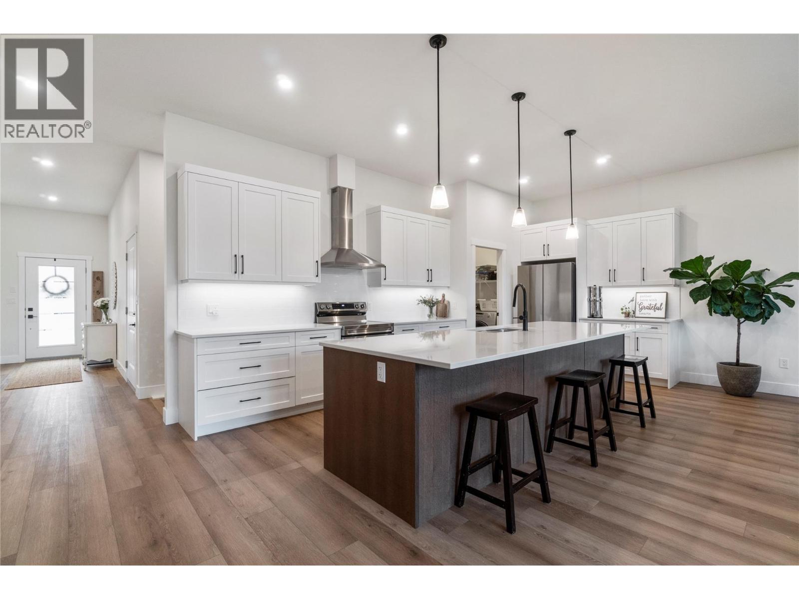 14 231 20 Street, Salmon Arm