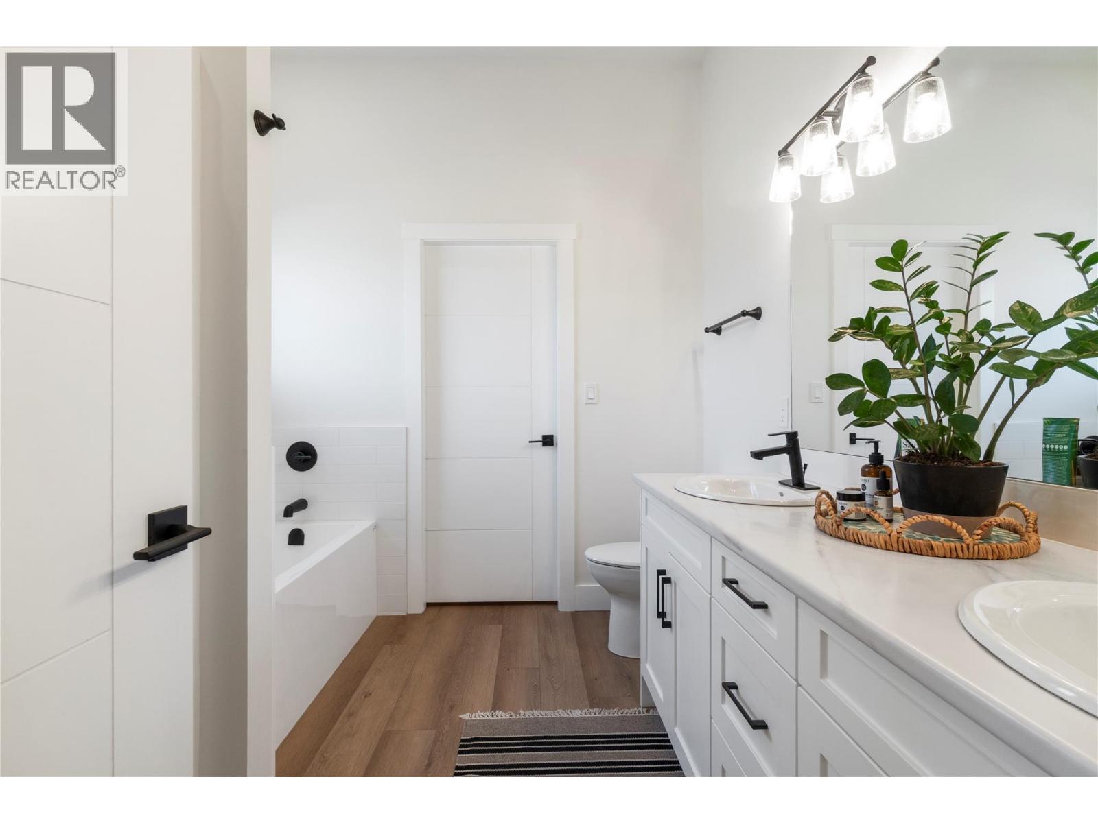 14 231 20 Street, Salmon Arm