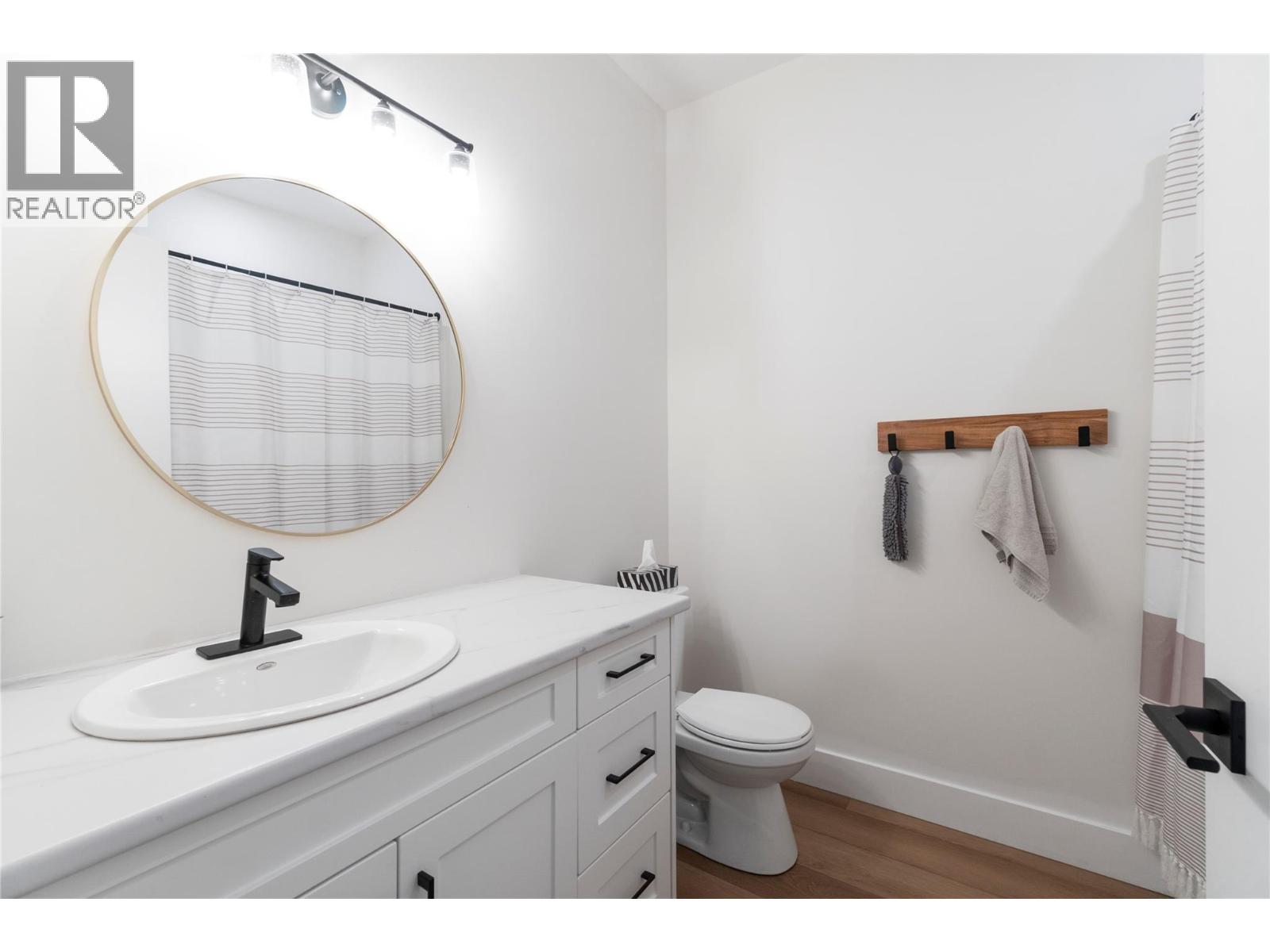 14 231 20 Street, Salmon Arm