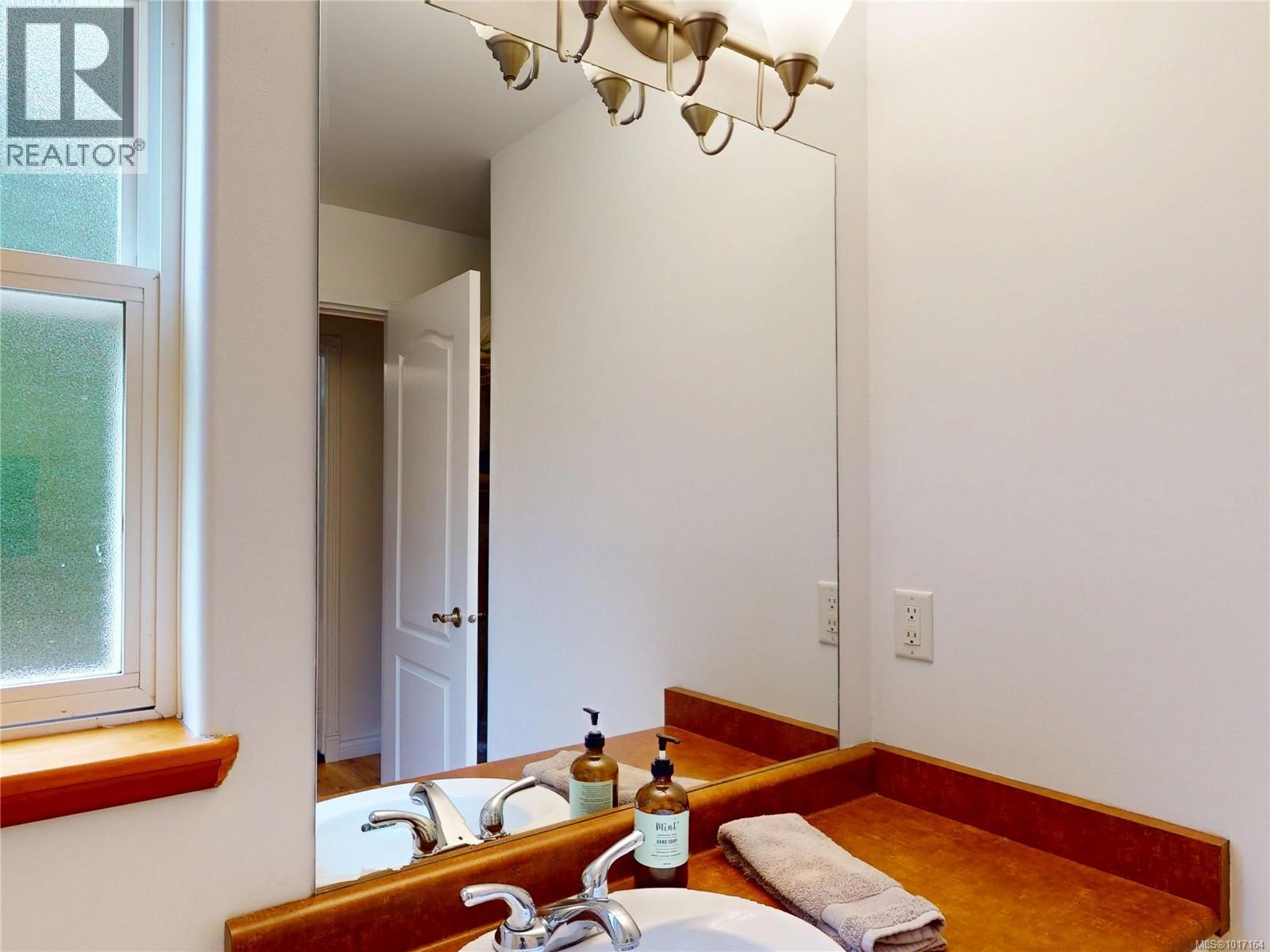  2126 Winfield Drive, Sooke