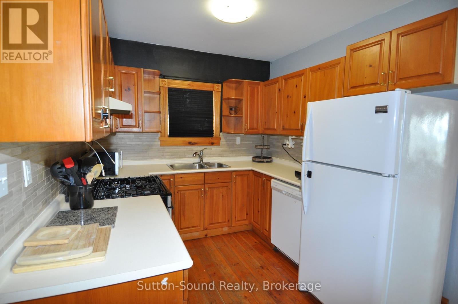 166 OLD BEACH DRIVE - 8