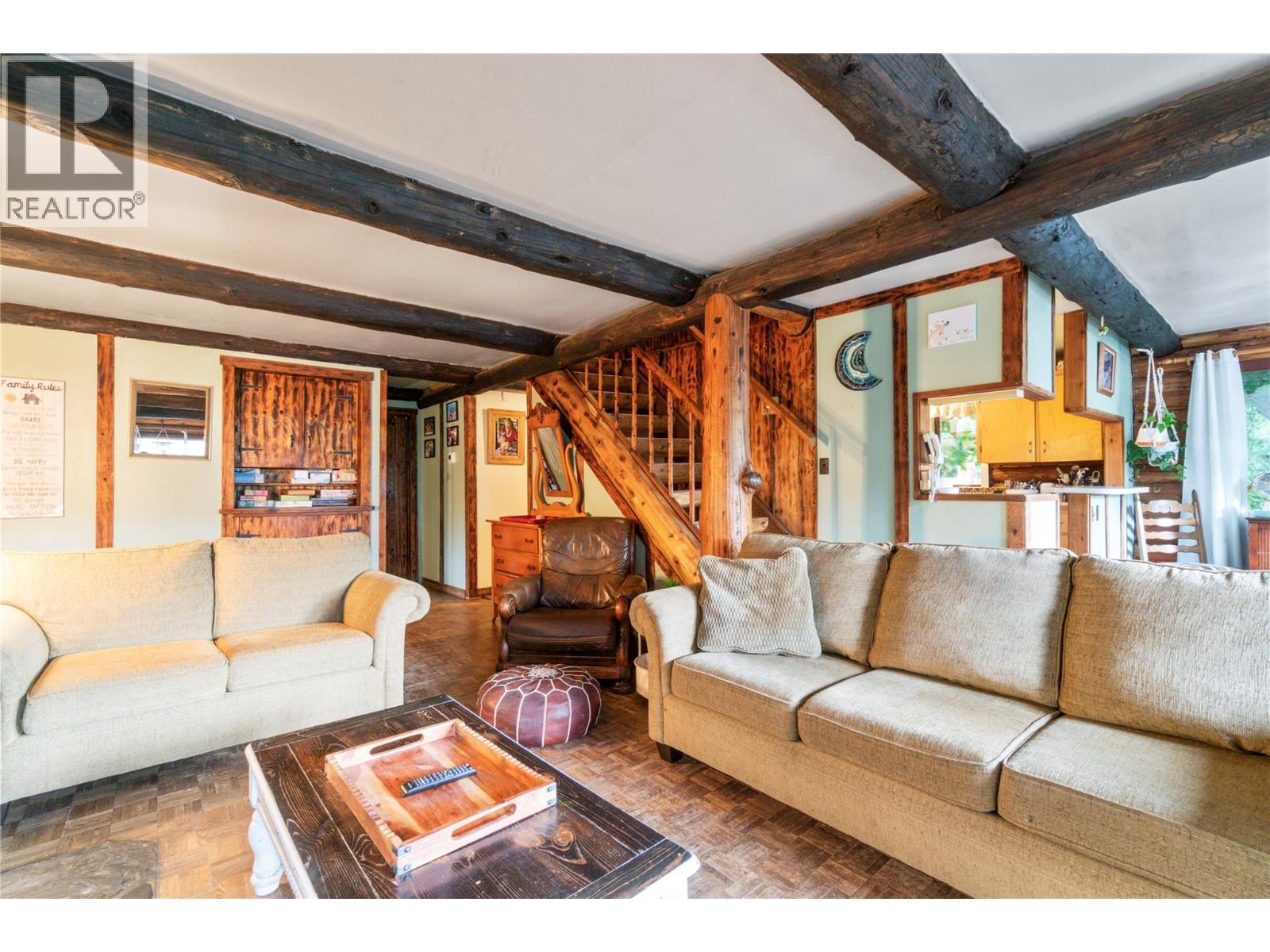  9866 Old Spallumcheen Road, Sicamous