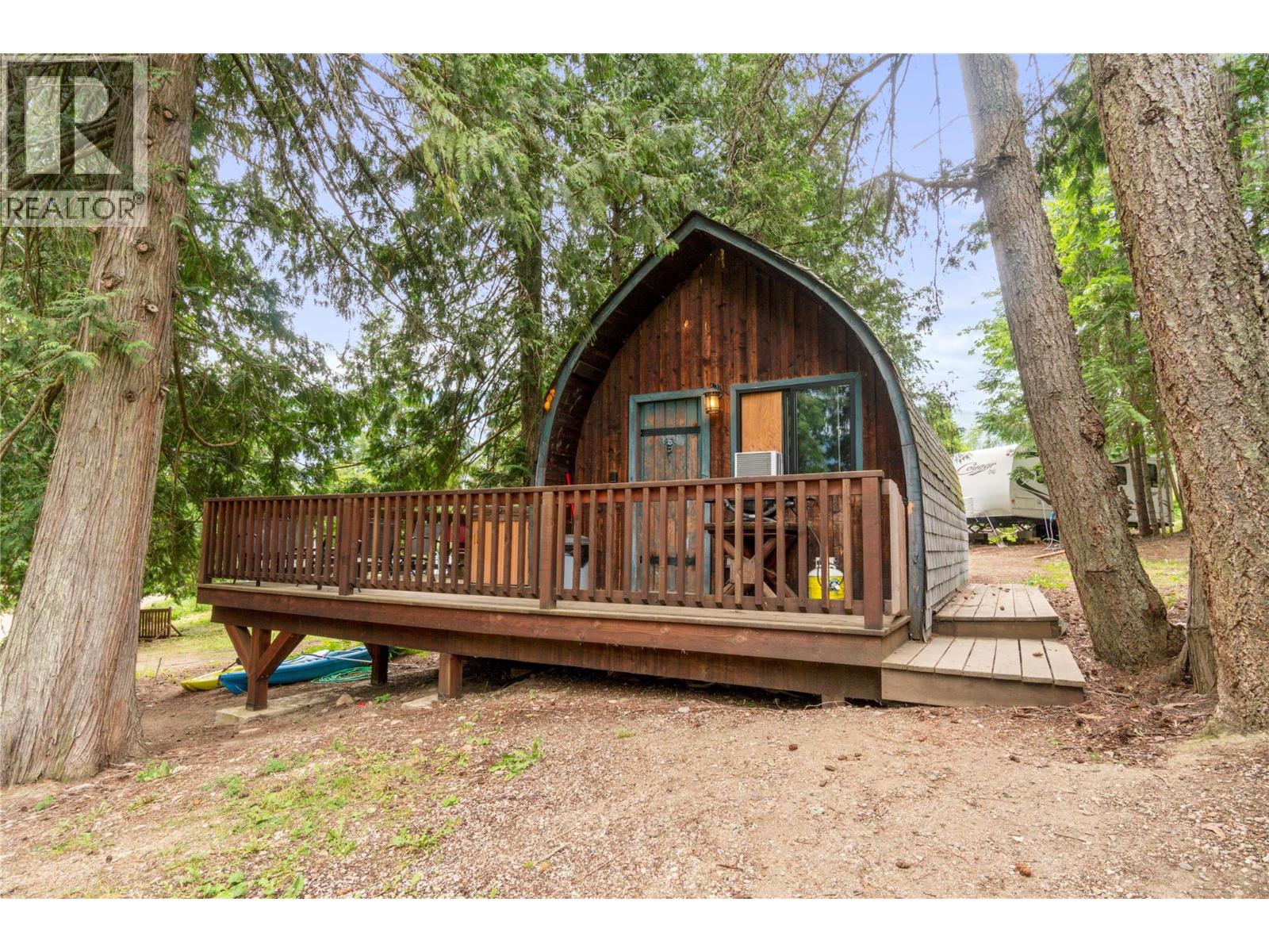  9866 Old Spallumcheen Road, Sicamous