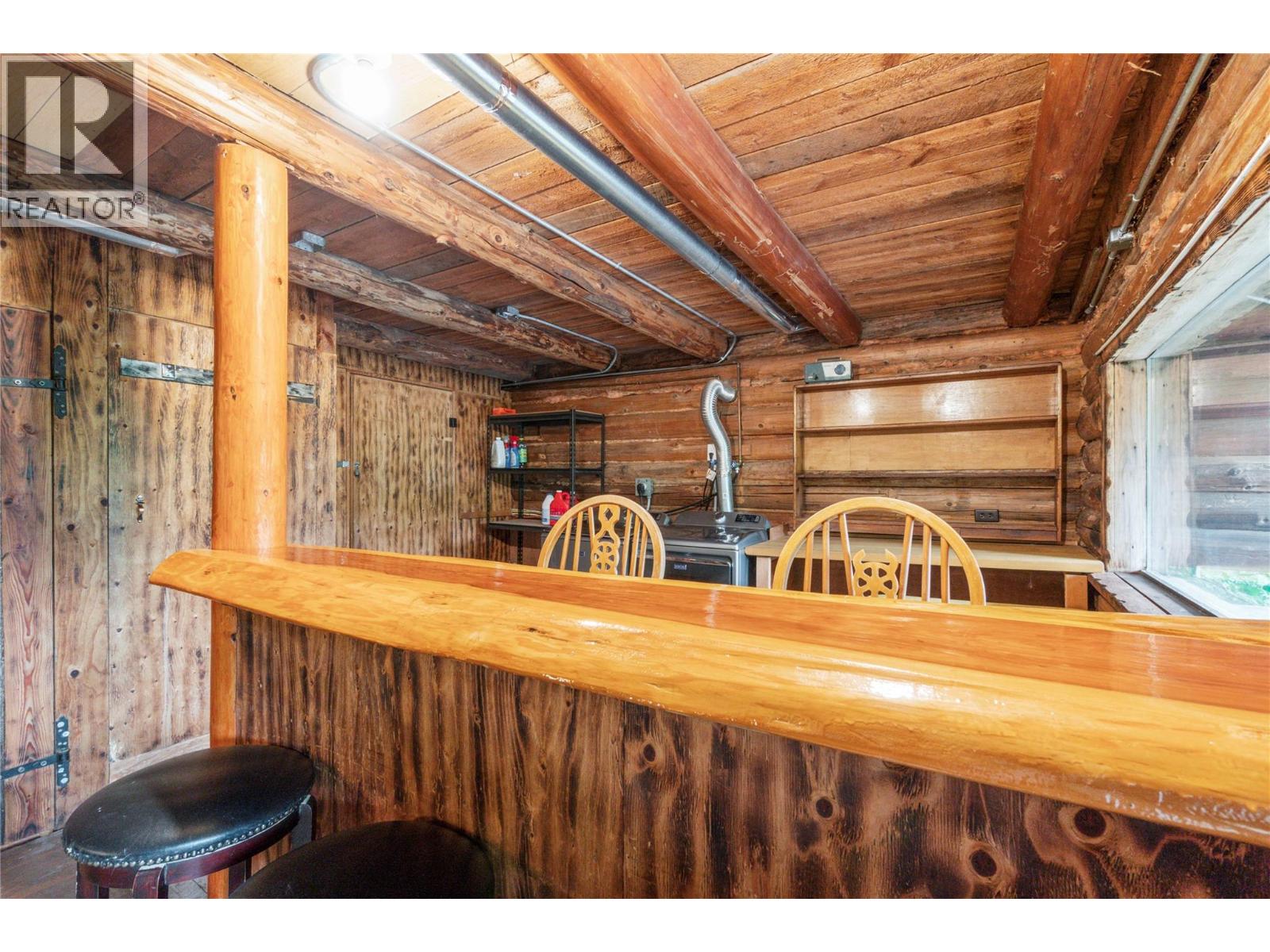  9866 Old Spallumcheen Road, Sicamous