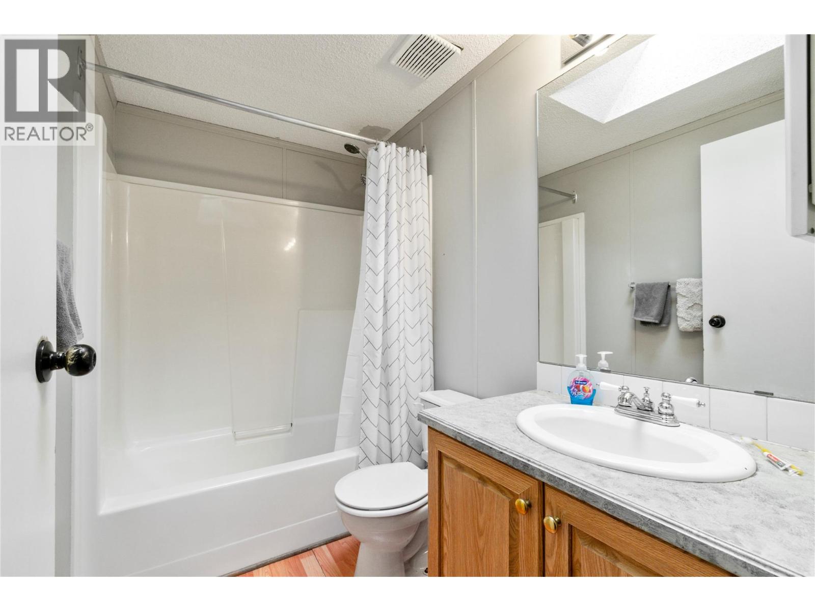  9866 Old Spallumcheen Road, Sicamous