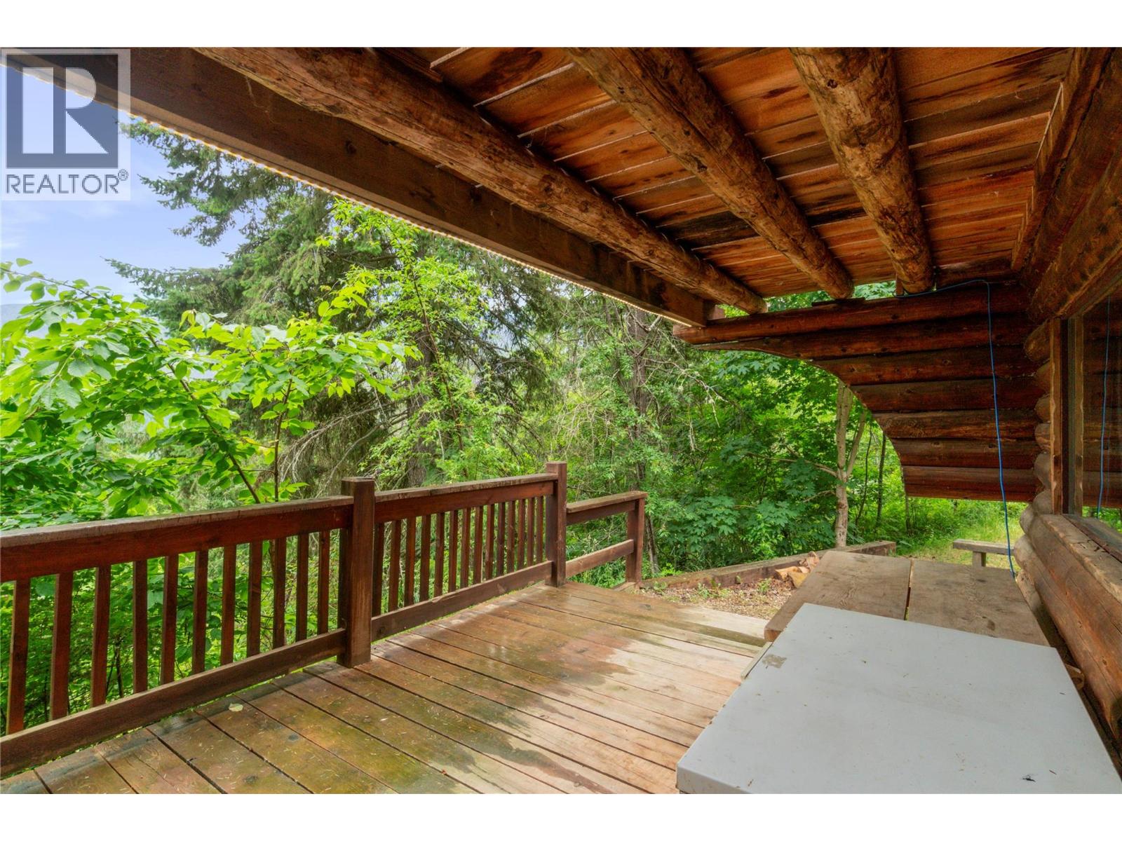  9866 Old Spallumcheen Road, Sicamous