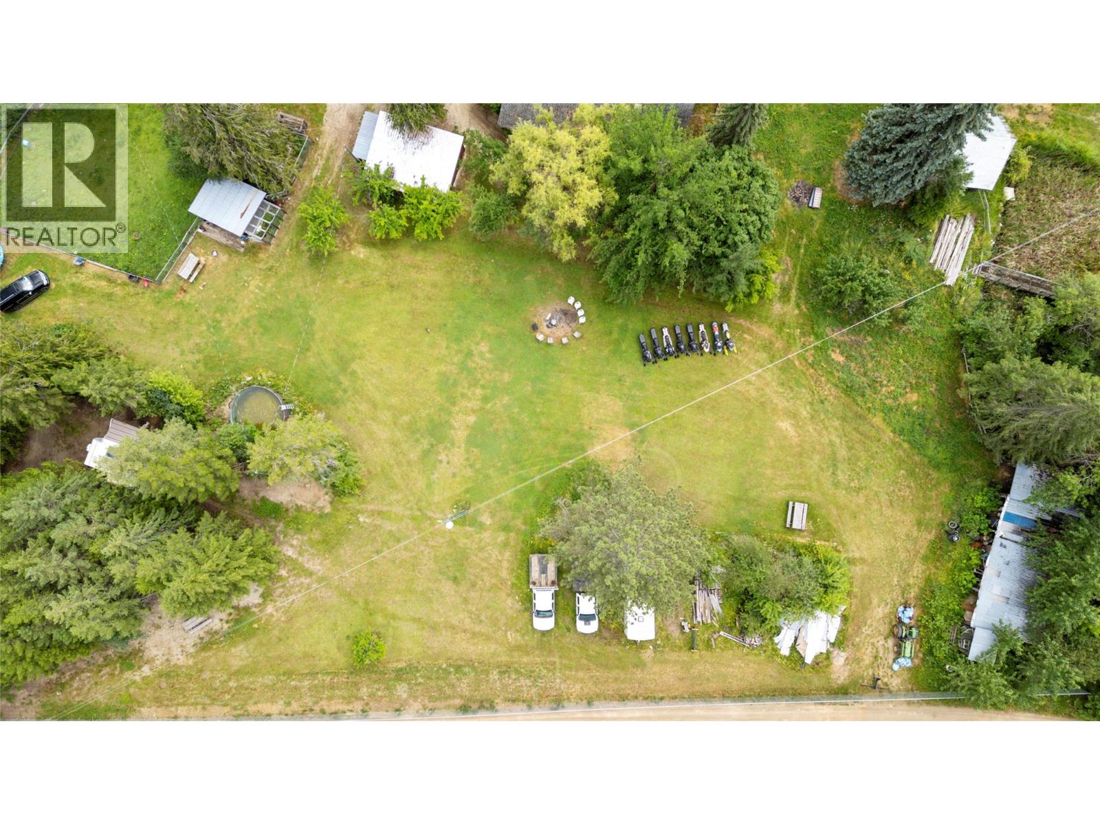  9866 Old Spallumcheen Road, Sicamous