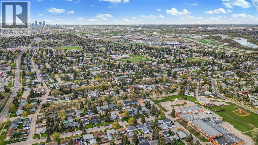 Single Family House Bungalow for Sale in   Street SE Acadia Calgary 