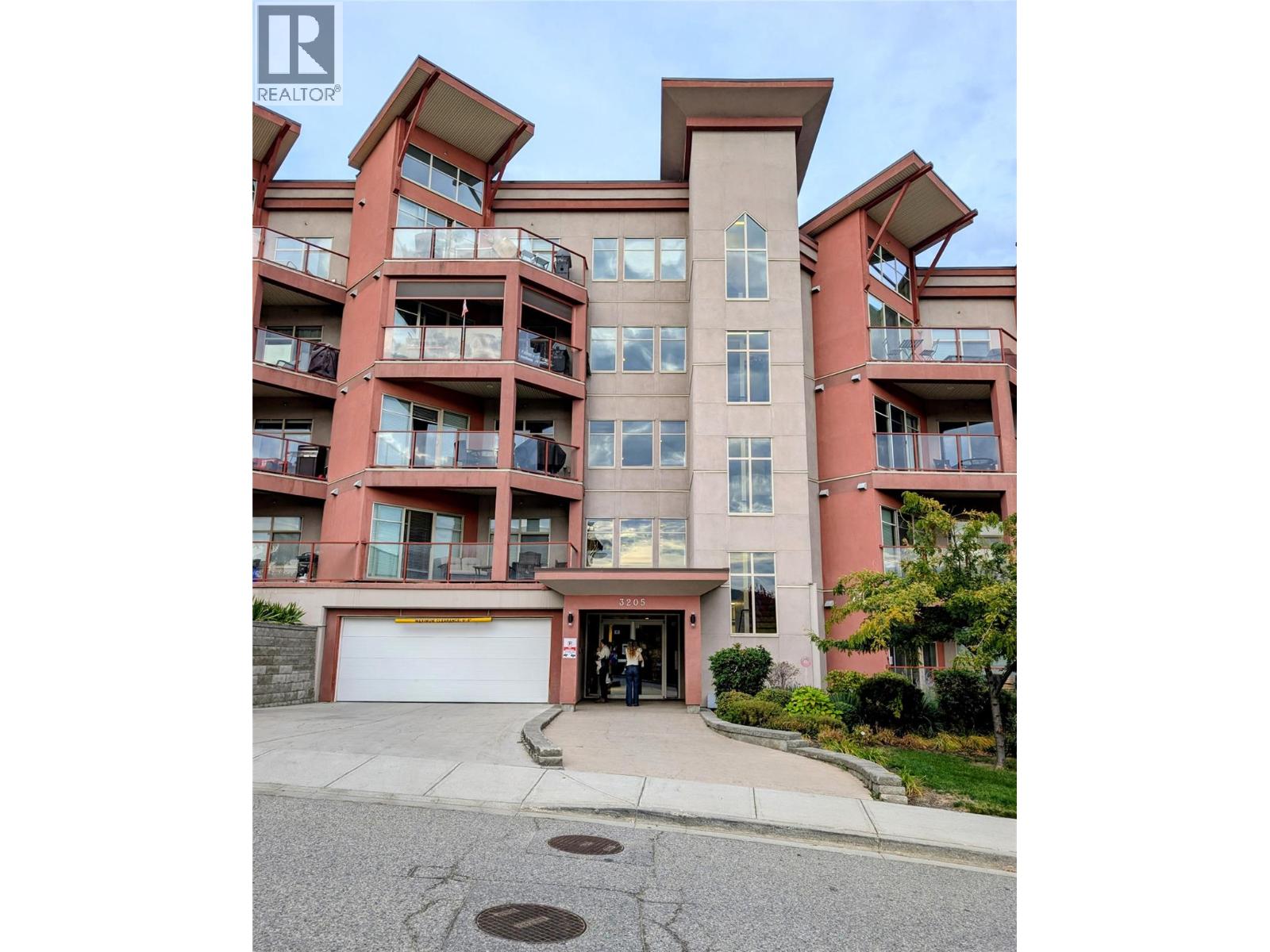 3205 Skyview Lane Unit# 205, West Kelowna