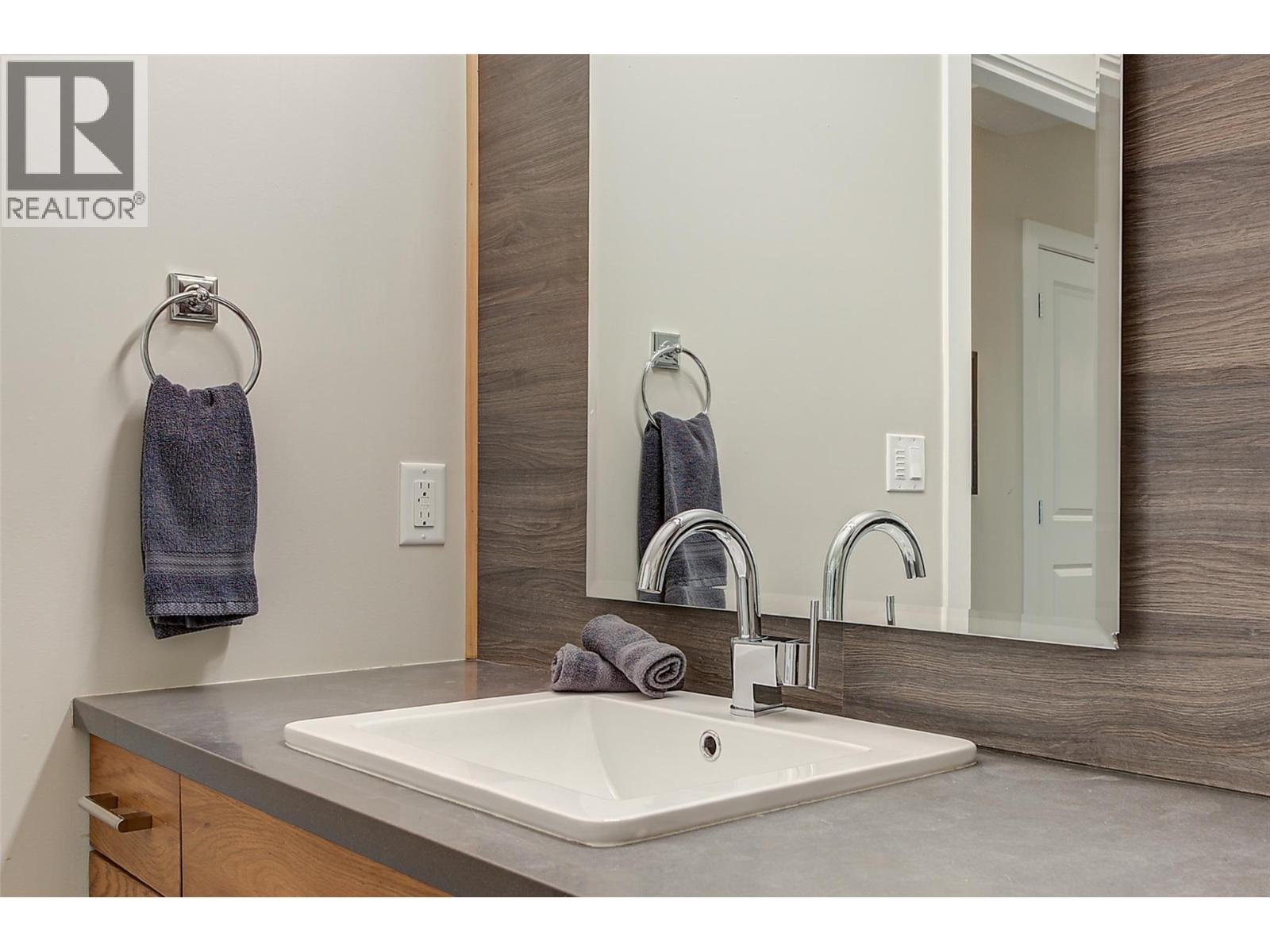 3205 Skyview Lane Unit# 205, West Kelowna