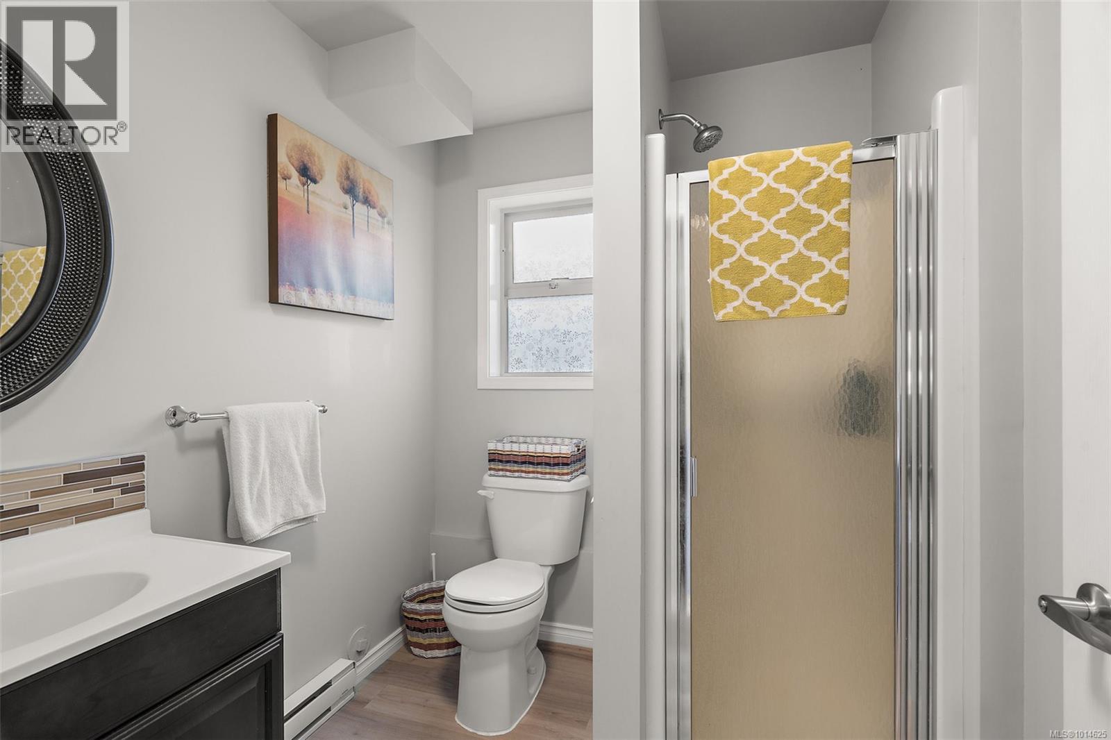 6877 Philip Rd, Lantzville