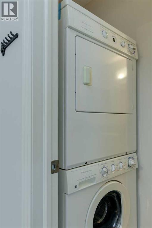 Single Family House for Sale in   Val Gardena View SW Springbank Hill Calgary 