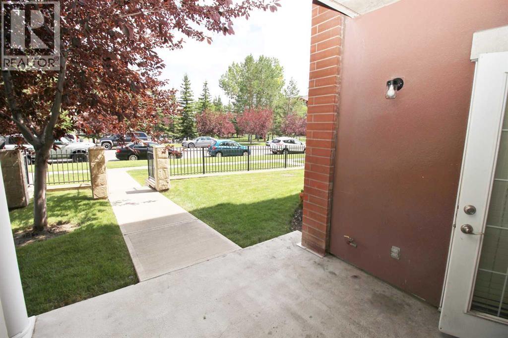 Single Family House for Sale in   Lake Fraser Drive SE Lake Bonavista Calgary 