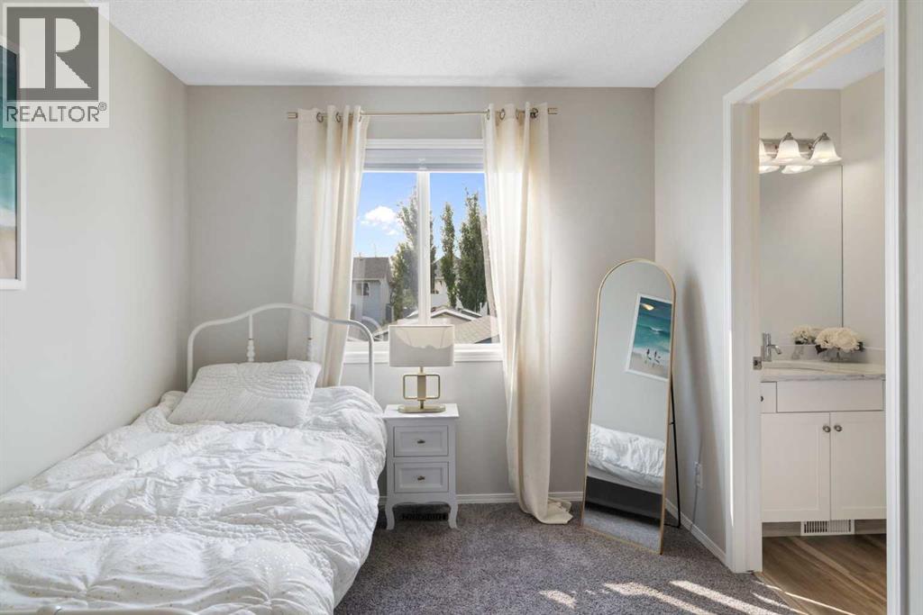 Single Family House for Sale in  Royal Birch Road NW Royal Oak Calgary 