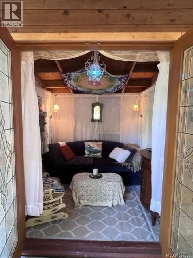 557 Weathers Way, Mudge Island