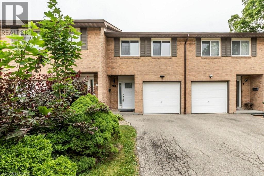 66 SUMMERCREST Drive Unit# 3