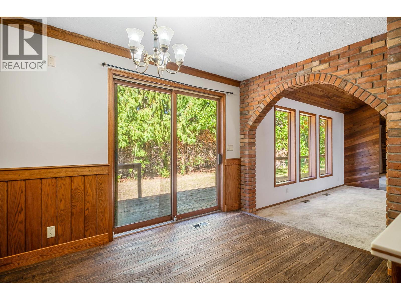  4977 Elliott Avenue, Peachland