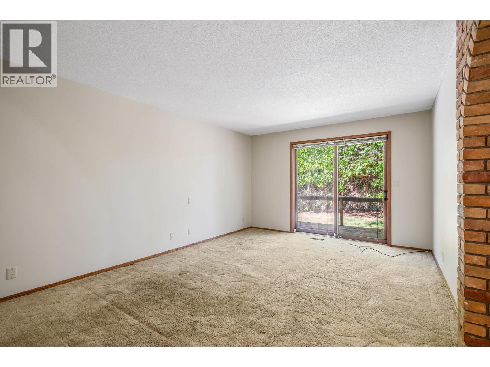  4977 Elliott Avenue, Peachland