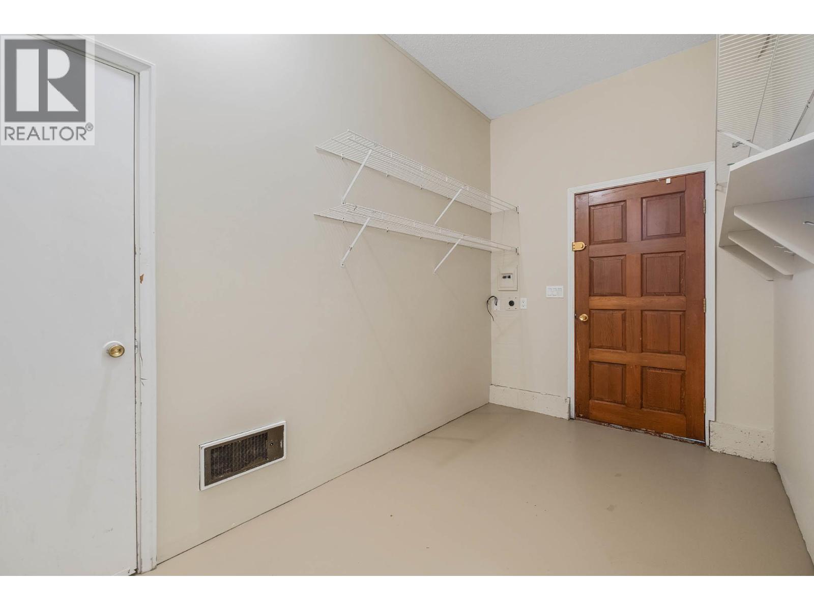  4977 Elliott Avenue, Peachland
