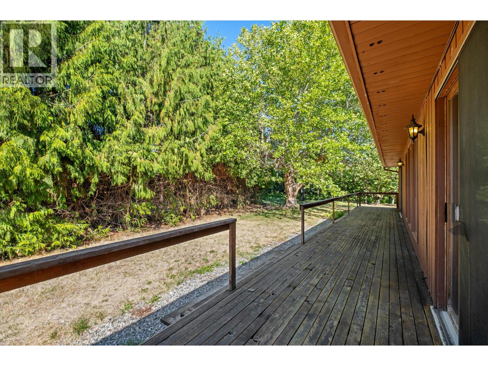  4977 Elliott Avenue, Peachland