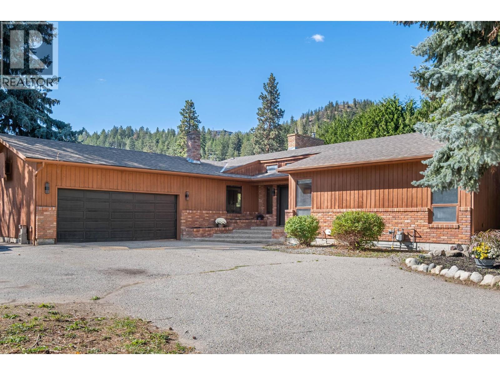  4977 Elliott Avenue, Peachland