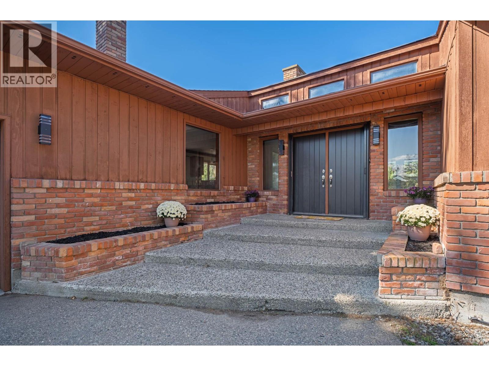  4977 Elliott Avenue, Peachland