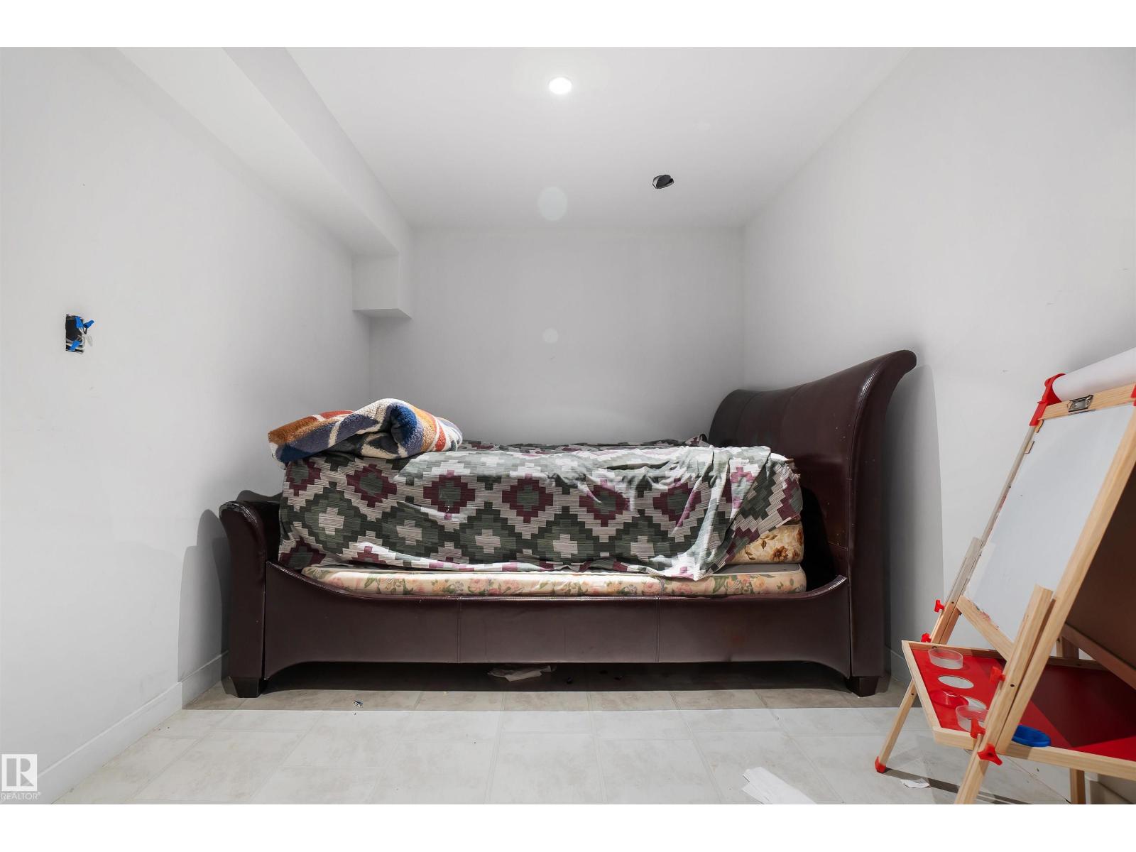 #36 2503 24 ST NW, Edmonton