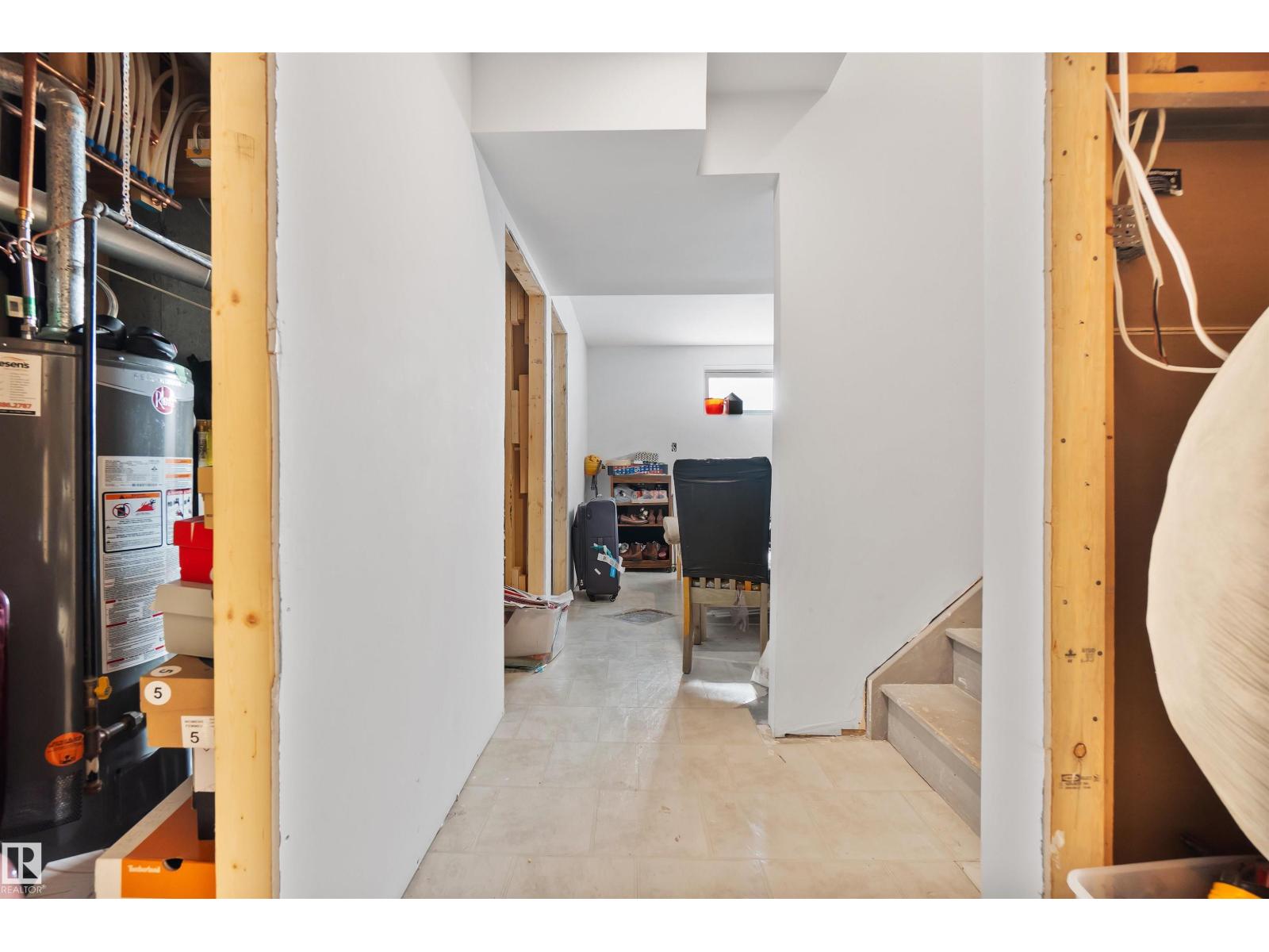 #36 2503 24 ST NW, Edmonton