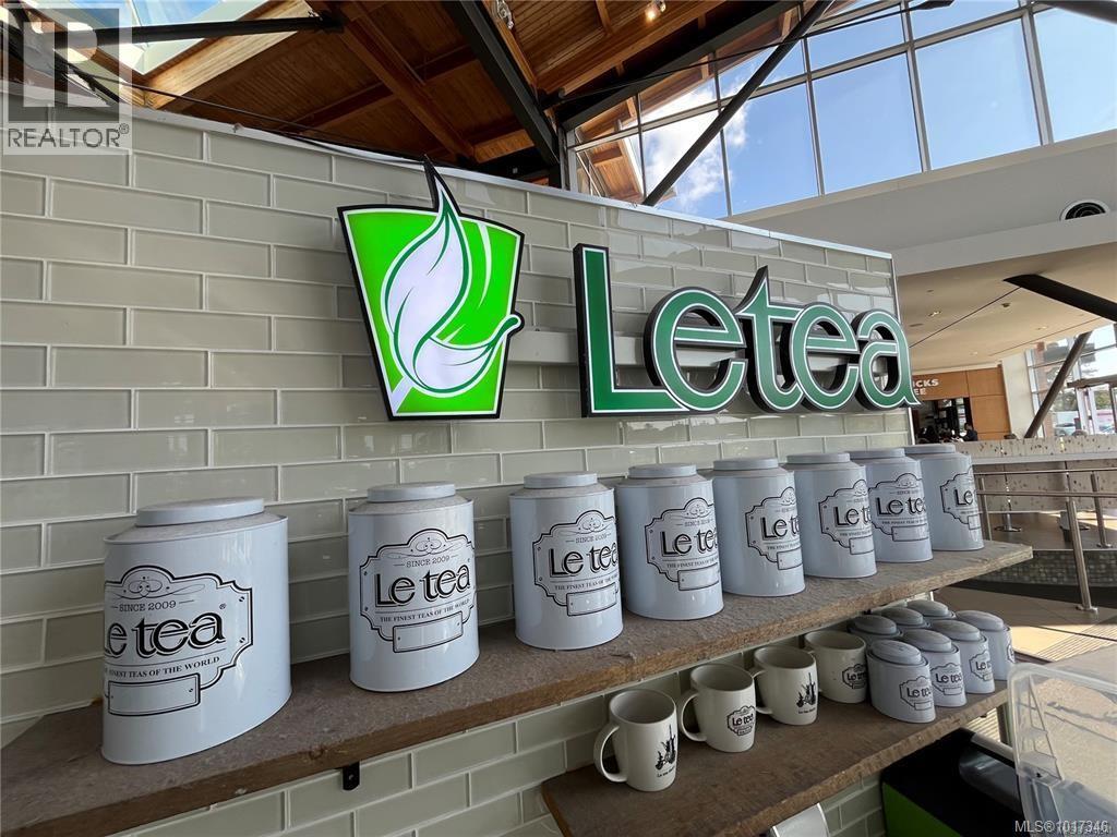 F25 1644 Hillside Ave, Victoria